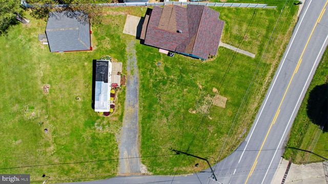 1505 LOOP RD, Gerrardstown, WV 25420