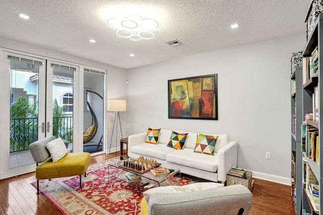 835 NE 16th Terrace, Fort Lauderdale, FL 33304