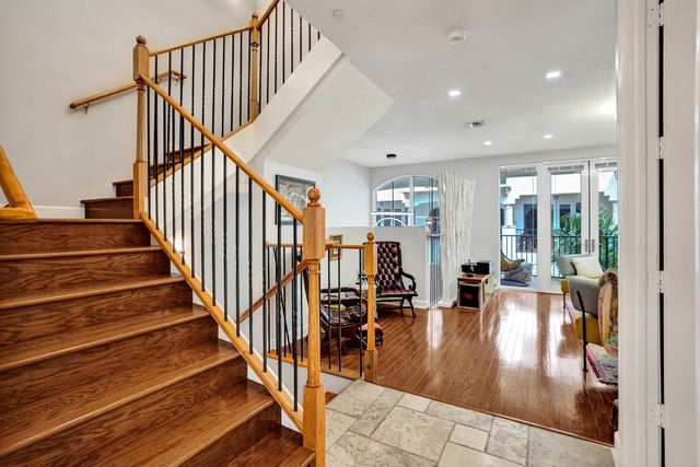 835 NE 16th Terrace, Fort Lauderdale, FL 33304