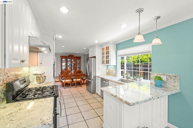 775 Catalina Dr, Livermore, CA 94550
