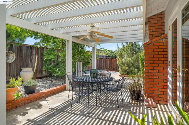 775 Catalina Dr, Livermore, CA 94550