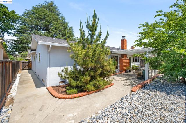 775 Catalina Dr, Livermore, CA 94550