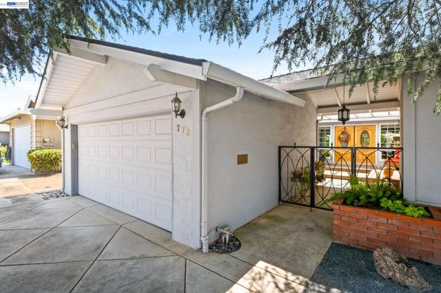 775 Catalina Dr, Livermore, CA 94550