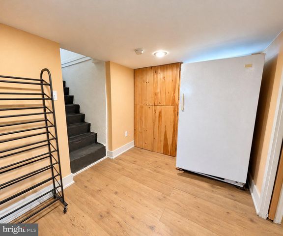 419 ELM AVE, Riverton, NJ 08077