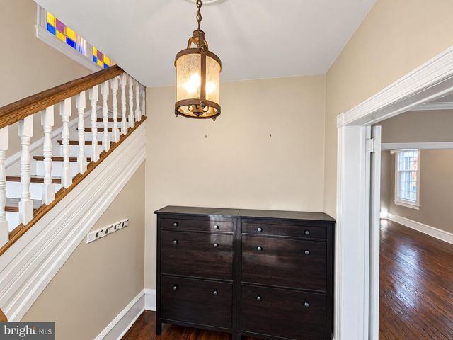419 ELM AVE, Riverton, NJ 08077