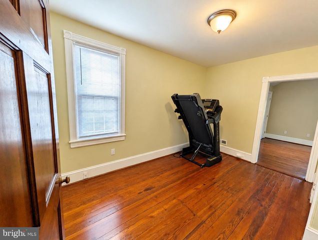 419 ELM AVE, Riverton, NJ 08077