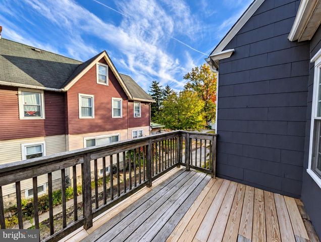 419 ELM AVE, Riverton, NJ 08077