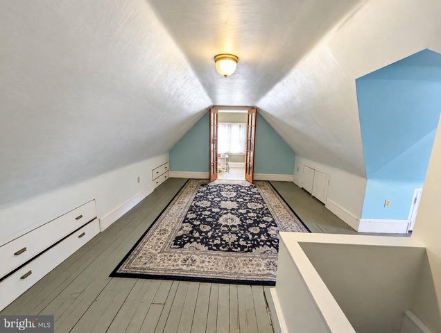 419 ELM AVE, Riverton, NJ 08077