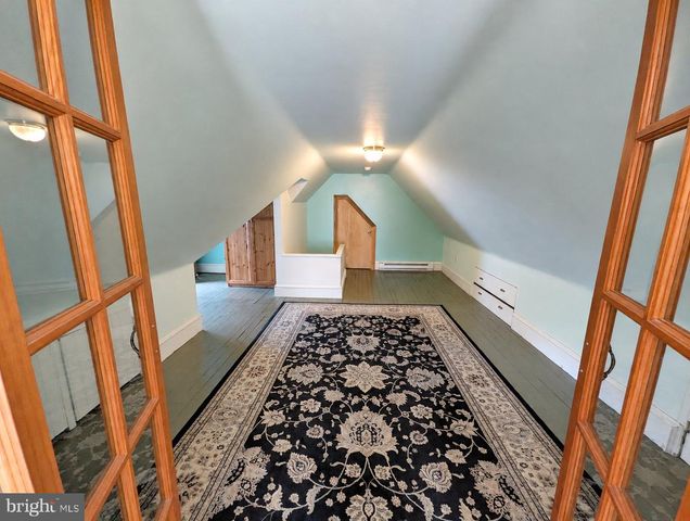 419 ELM AVE, Riverton, NJ 08077