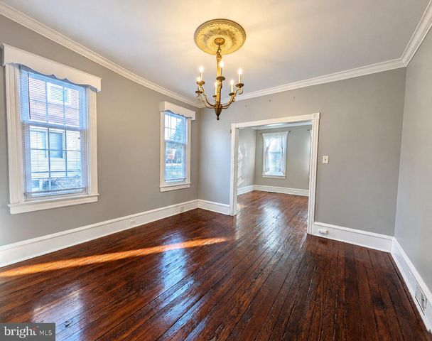 419 ELM AVE, Riverton, NJ 08077