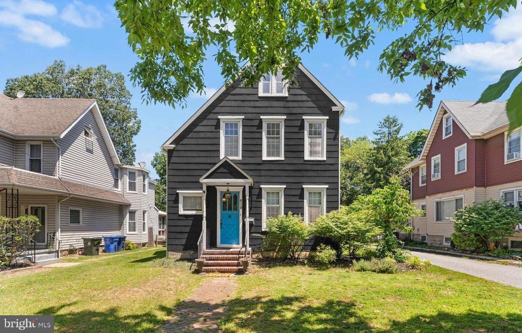 419 ELM AVE, Riverton, NJ 08077