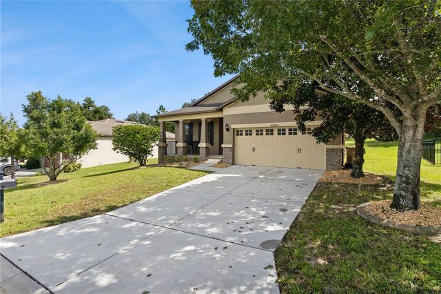 30022 DONNINGTON LOOP, Mount Dora, FL 32757