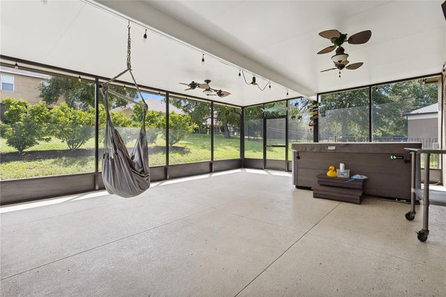 30022 DONNINGTON LOOP, Mount Dora, FL 32757