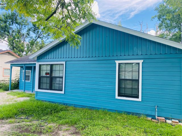 7547 Laura Koppe Road, Houston, TX 77028