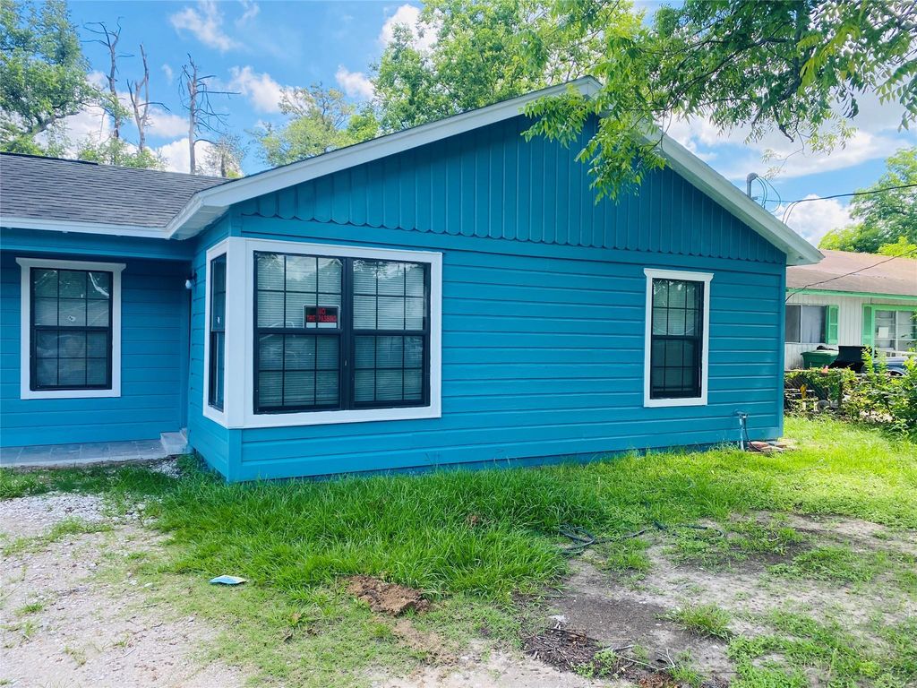 7547 Laura Koppe Road, Houston, TX 77028