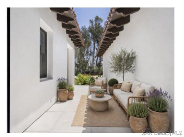 16947 AVENIDA LUIS, Rancho Santa Fe, CA 92067