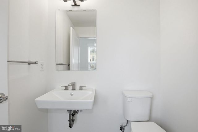 22527 FOUNDATION DR, Ashburn, VA 20148