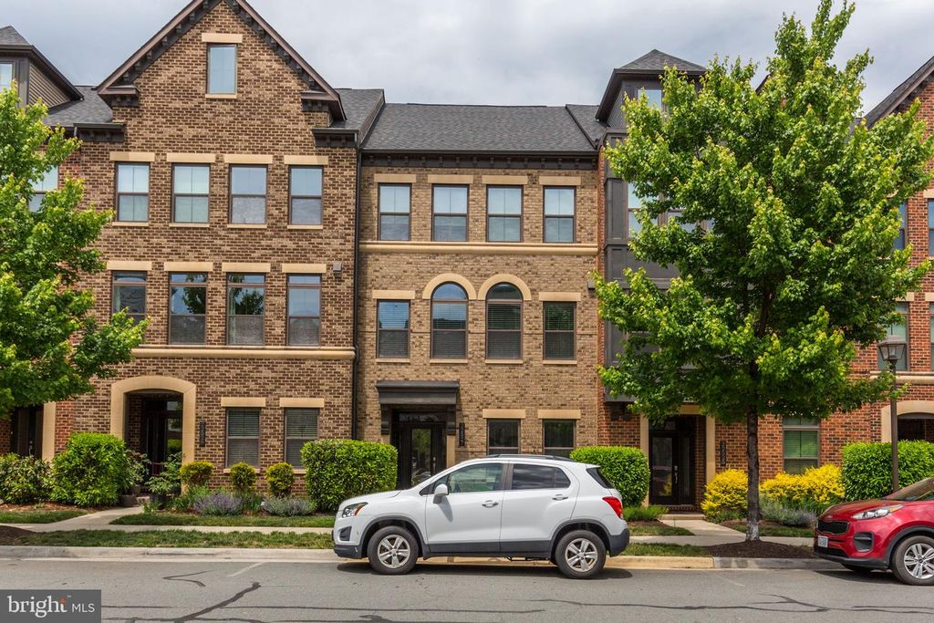 22527 FOUNDATION DR, Ashburn, VA 20148
