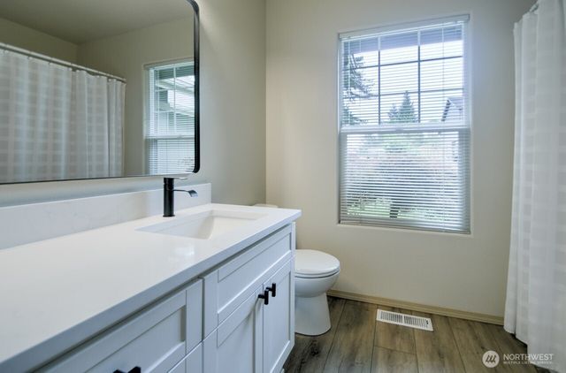 265 SE Valley View Way, Chehalis, WA 98532