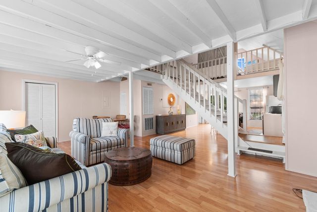 114 Pinewood Dr. N, Surfside Beach, SC 29575