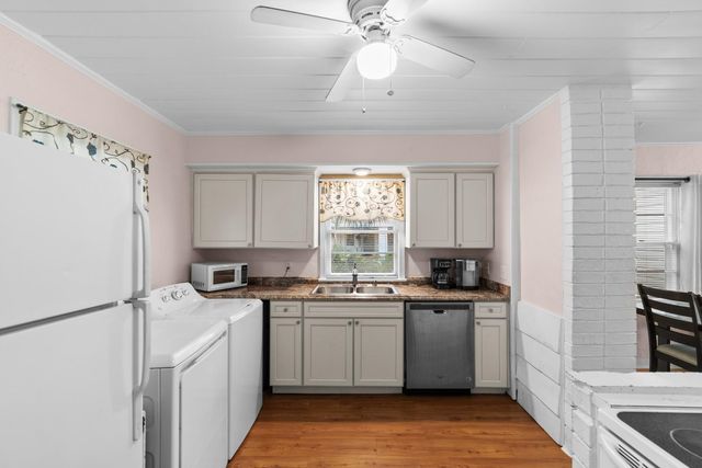114 Pinewood Dr. N, Surfside Beach, SC 29575