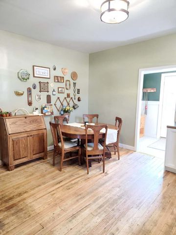 701 S 20th Street, Murphysboro, IL 62966