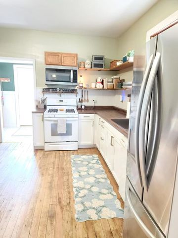 701 S 20th Street, Murphysboro, IL 62966