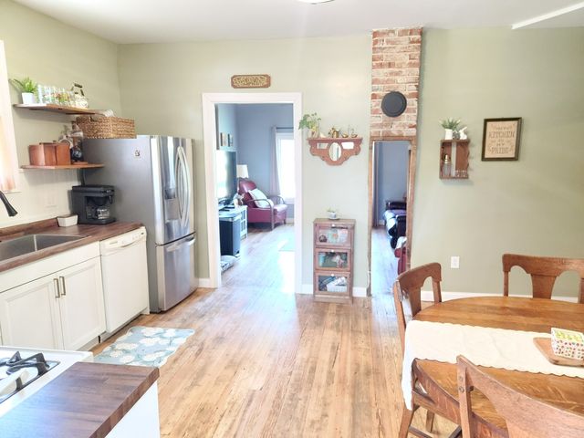 701 S 20th Street, Murphysboro, IL 62966