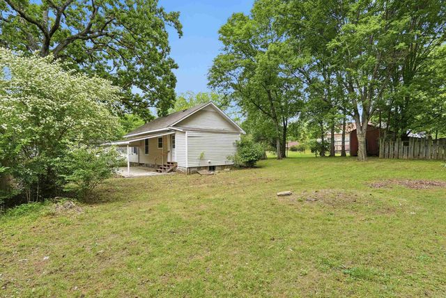 305 W Elm Street, Morrilton, AR 72110