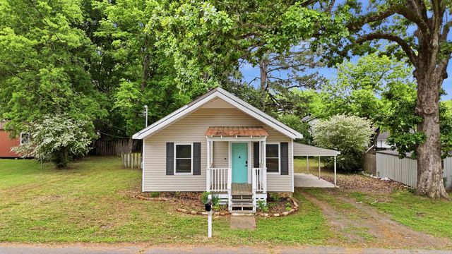 305 W Elm Street, Morrilton, AR 72110