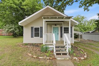 305 W Elm Street, Morrilton, AR 72110