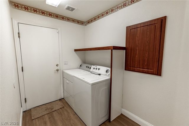 8232 Deer Springs Way, Las Vegas, NV 89149