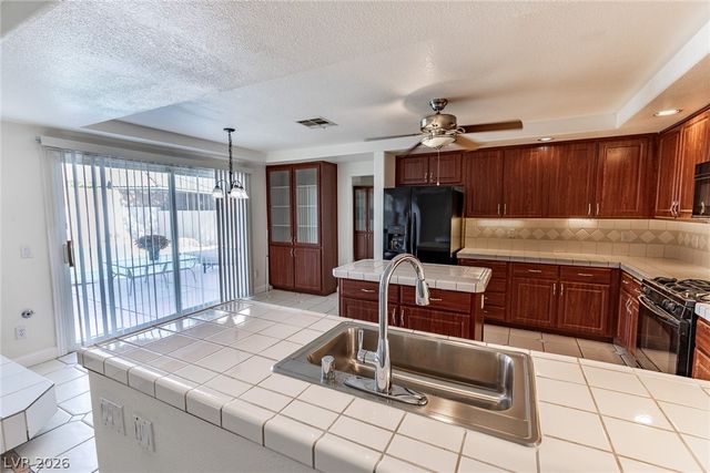 8232 Deer Springs Way, Las Vegas, NV 89149