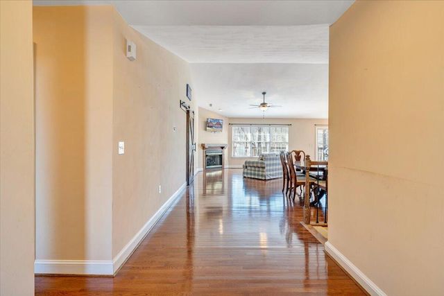 200 Inlet DR, Wirtz, VA 24184