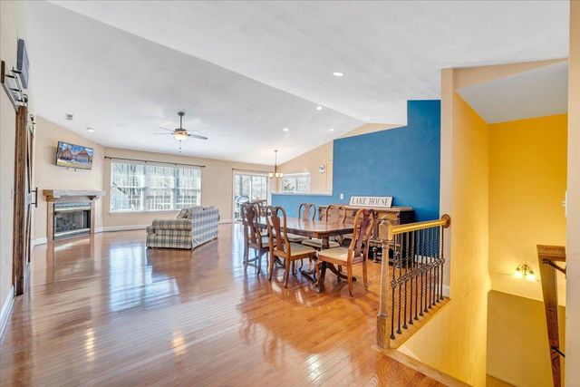 200 Inlet DR, Wirtz, VA 24184