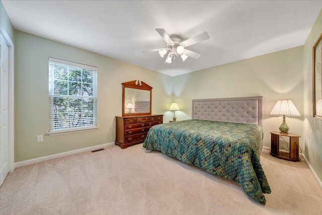 200 Inlet DR, Wirtz, VA 24184