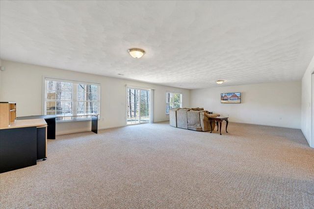 200 Inlet DR, Wirtz, VA 24184