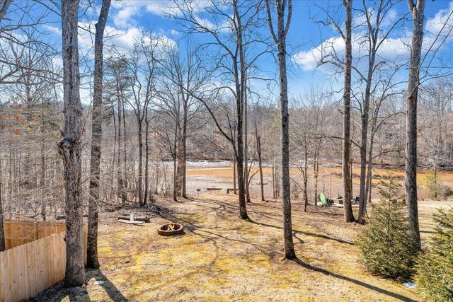 200 Inlet DR, Wirtz, VA 24184