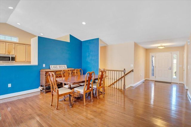 200 Inlet DR, Wirtz, VA 24184