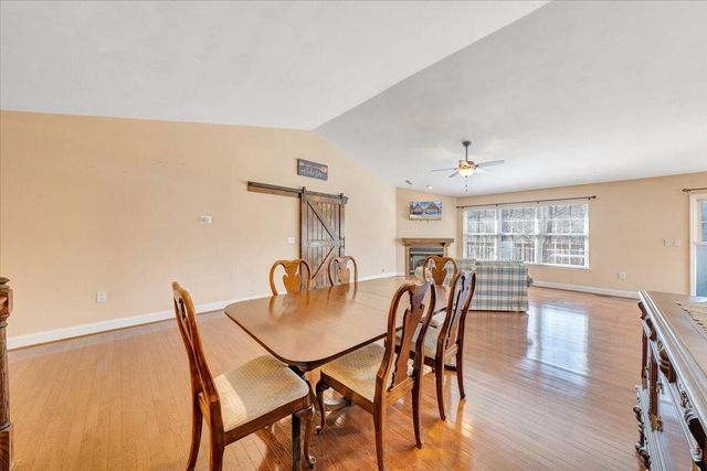 200 Inlet DR, Wirtz, VA 24184