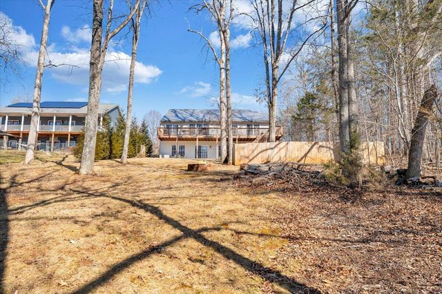 200 Inlet DR, Wirtz, VA 24184