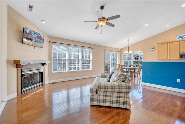 200 Inlet DR, Wirtz, VA 24184