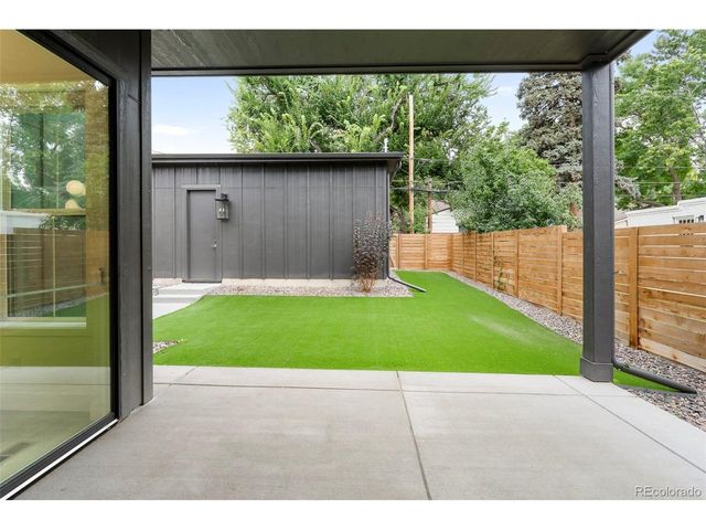 909 Madison St, Denver, CO 80206