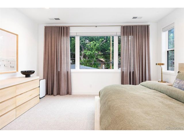 909 Madison St, Denver, CO 80206