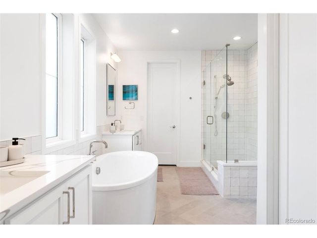 909 Madison St, Denver, CO 80206