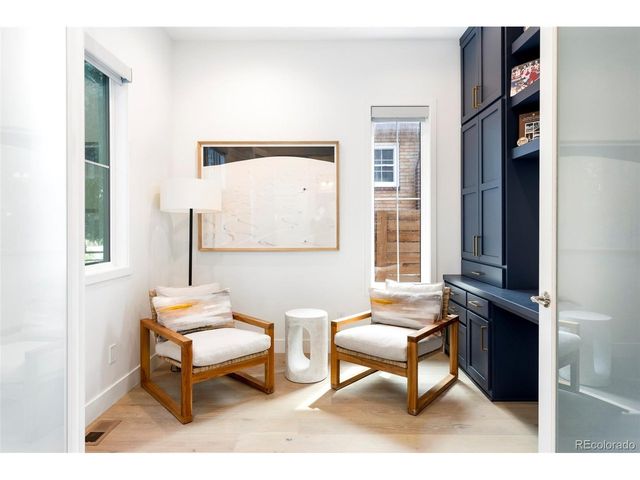 909 Madison St, Denver, CO 80206