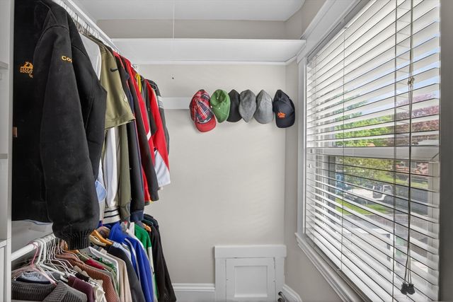 11 Clifton Ave, Beverly, MA 01915