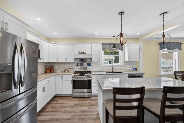 11 Clifton Ave, Beverly, MA 01915