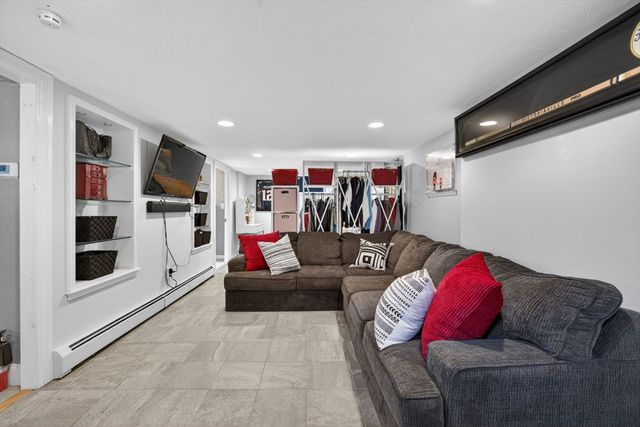 11 Clifton Ave, Beverly, MA 01915