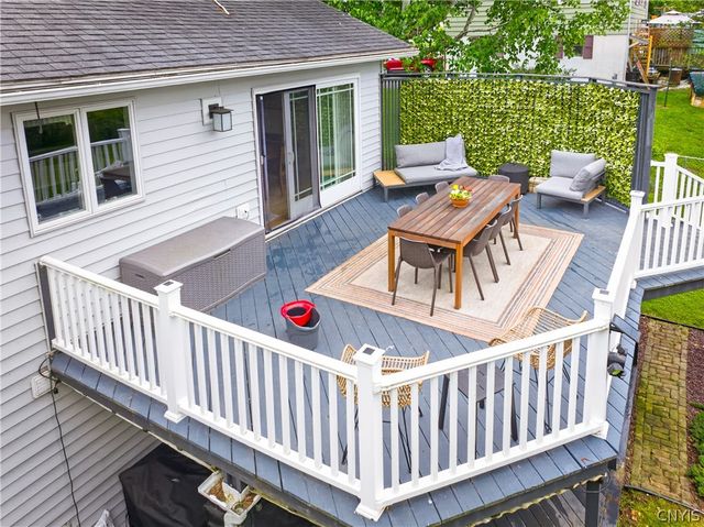 34 Janet Ter, New Hartford, NY 13413